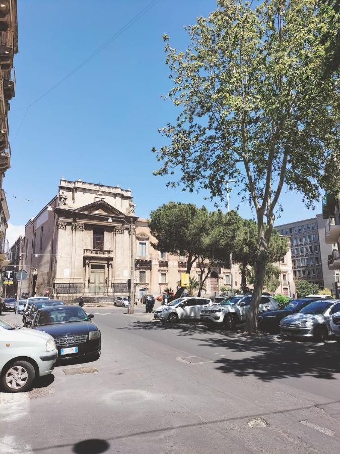 Casetta In Centro Catania Bagian luar foto