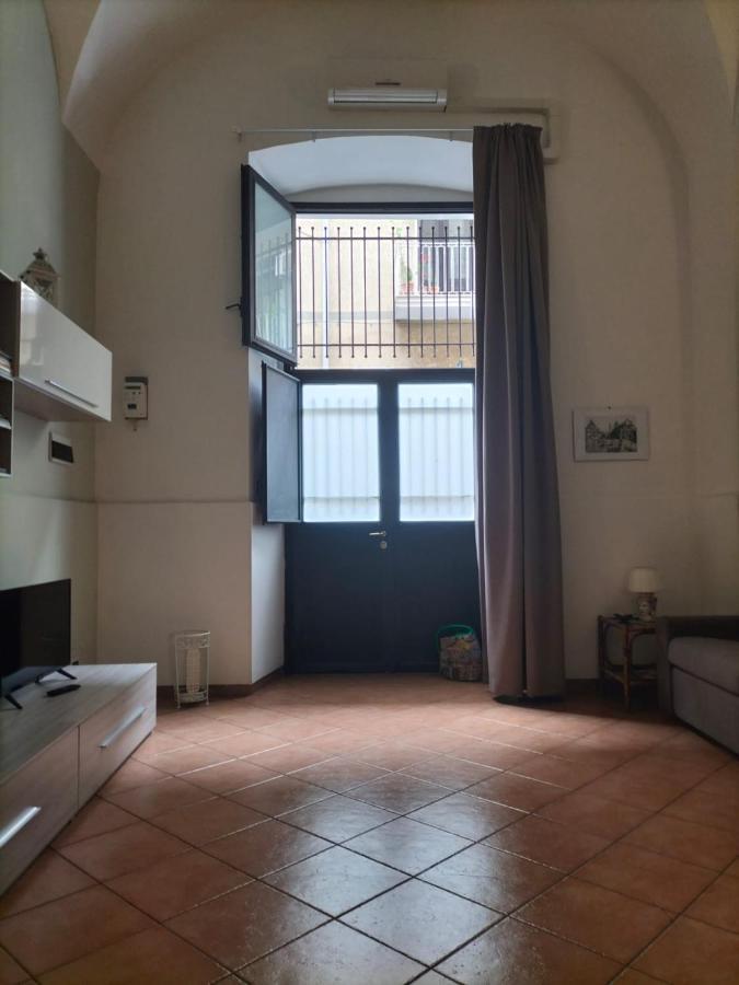 Casetta In Centro Catania Bagian luar foto